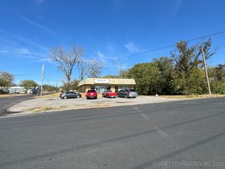 201 E 1st Street, Tahlequah, OK 74464