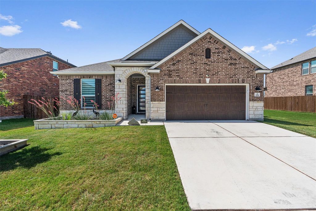 3752 Forino DR, Round Rock, TX 78665