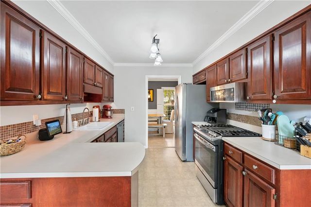 2746 Saxon Drive, Duluth, GA 30096