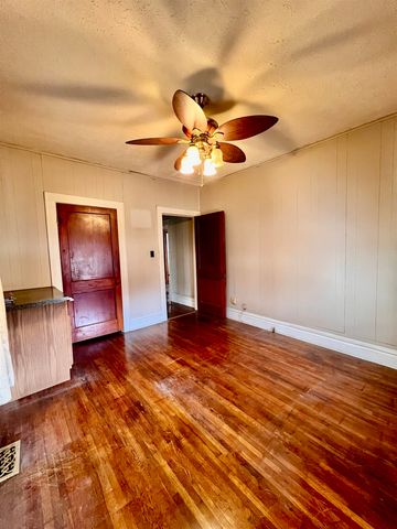 1523 Oak Street, Kenova, WV 25530