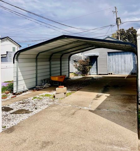 1523 Oak Street, Kenova, WV 25530