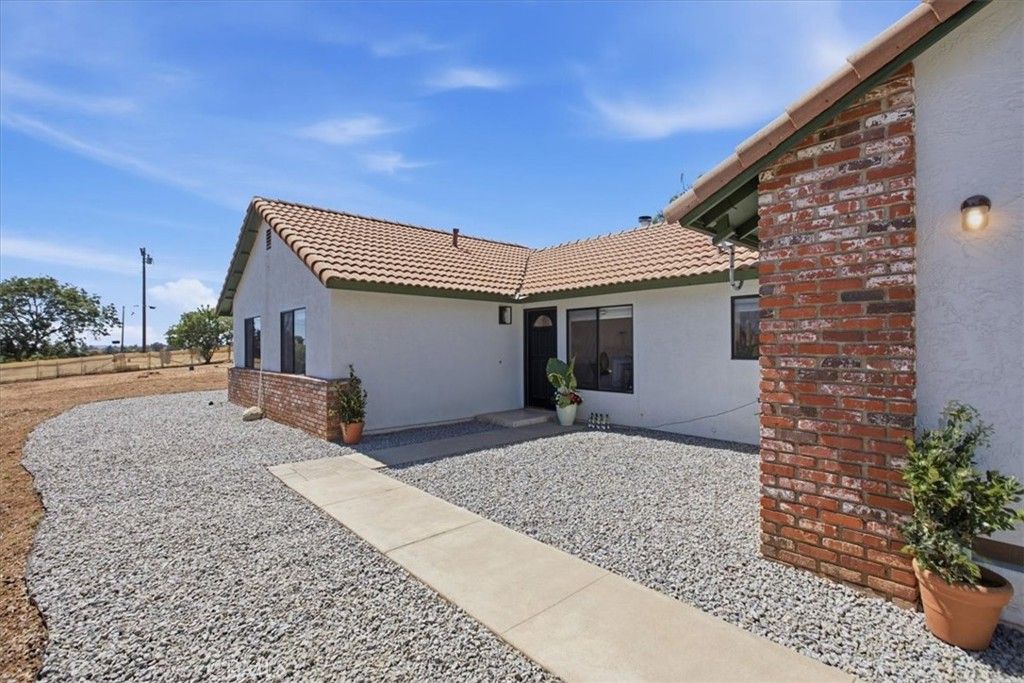 1340 Via Feliz, Fallbrook, CA 92028 — photo 2