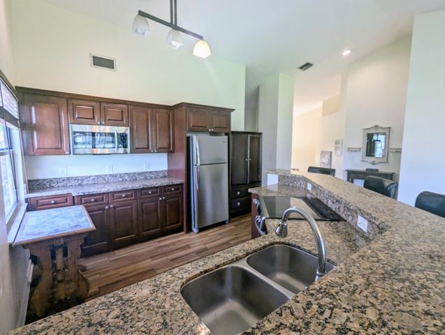 12676 Shoreline Drive 2f, Wellington, FL 33414