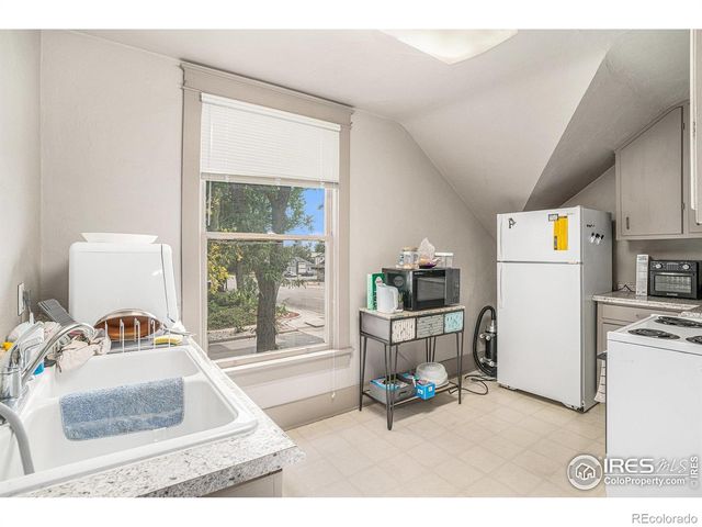 1204 N Lincoln Avenue, Loveland, CO 80537