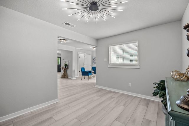 5709 David Street, Dickinson, TX 77539