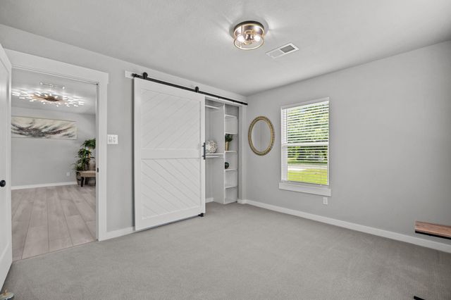 5709 David Street, Dickinson, TX 77539