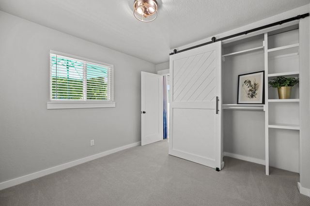 5709 David Street, Dickinson, TX 77539