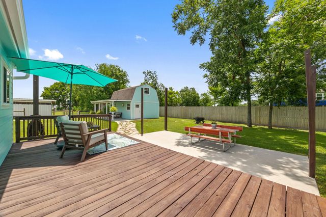 5709 David Street, Dickinson, TX 77539