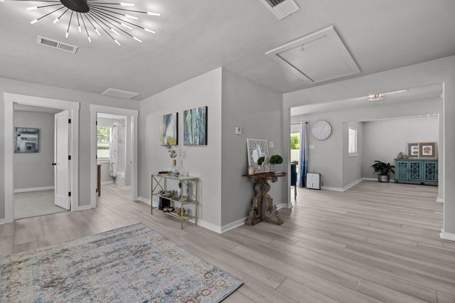 5709 David Street, Dickinson, TX 77539