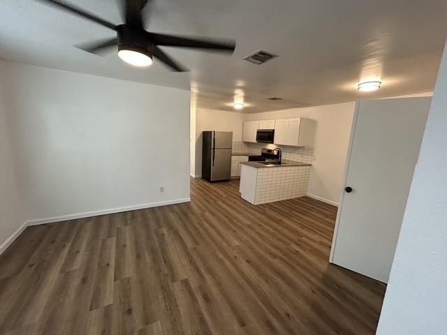1118 E Brookswood Ave A, Austin, TX 78721