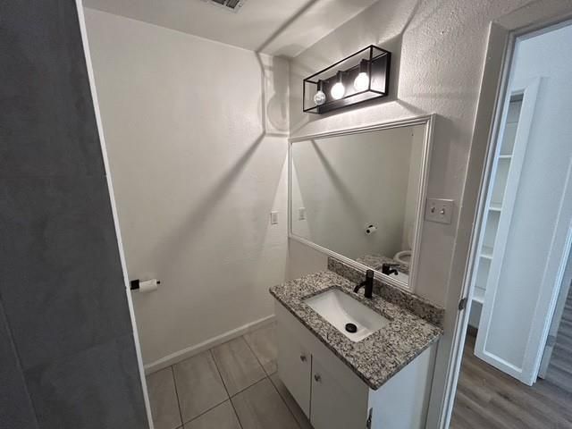 1118 E Brookswood Ave A, Austin, TX 78721