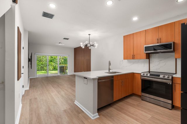 2543 NW 31st Court 2543, Oakland Park, FL 33309