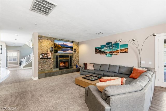 8052 Dark Hollow Place, Las Vegas, NV 89117