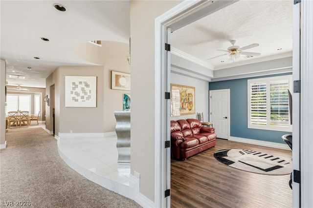 8052 Dark Hollow Place, Las Vegas, NV 89117