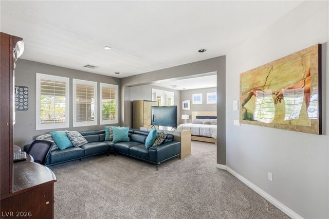 8052 Dark Hollow Place, Las Vegas, NV 89117