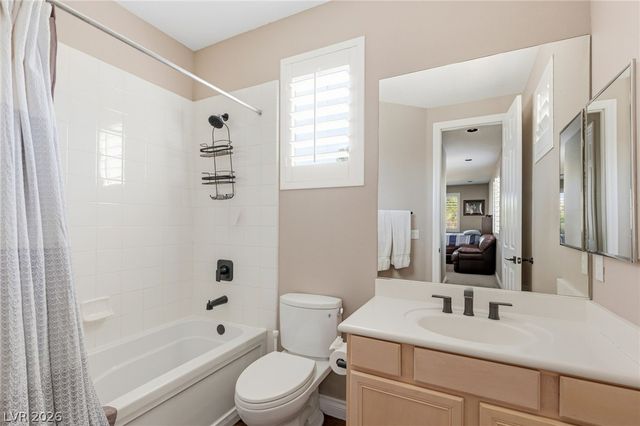8052 Dark Hollow Place, Las Vegas, NV 89117