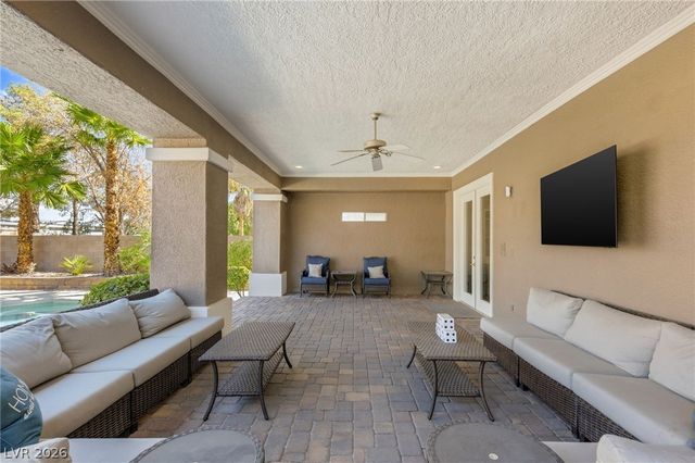 8052 Dark Hollow Place, Las Vegas, NV 89117