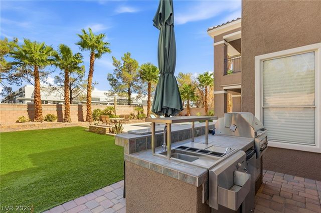 8052 Dark Hollow Place, Las Vegas, NV 89117