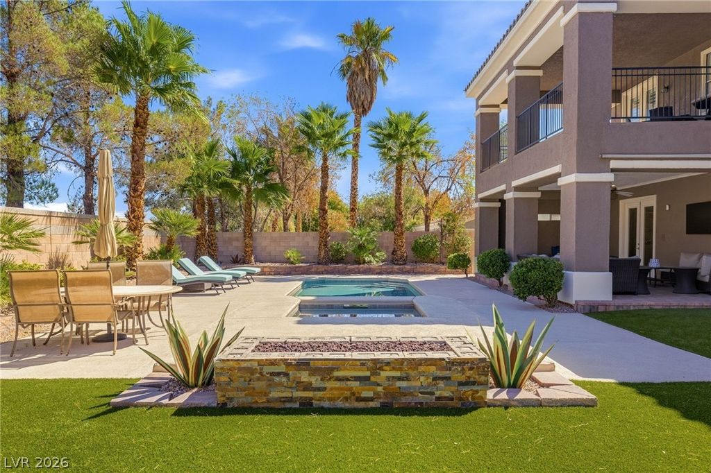 8052 Dark Hollow Place, Las Vegas, NV 89117 — photo 2