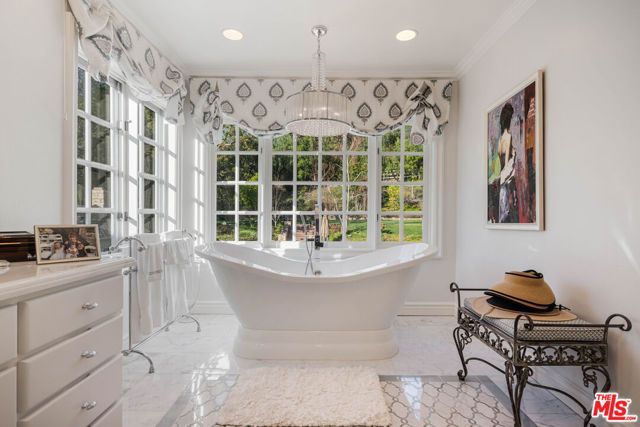 23939 Long Valley Road, Hidden Hills, CA 91302