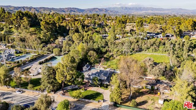23939 Long Valley Road, Hidden Hills, CA 91302