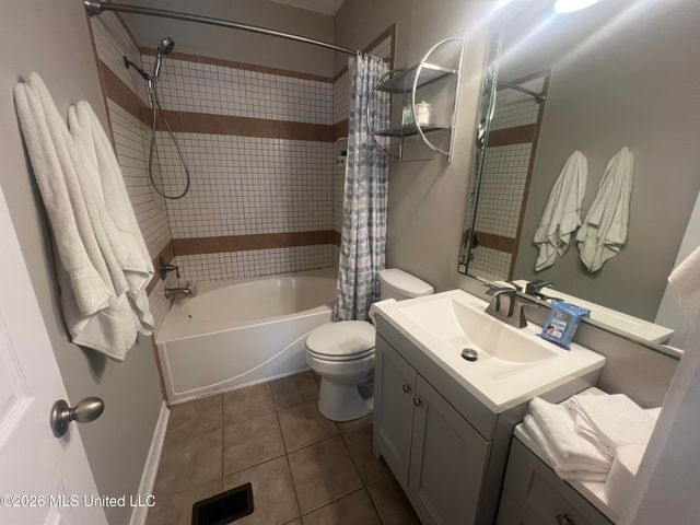 1323 Foxwood Place, Gulfport, MS 39507