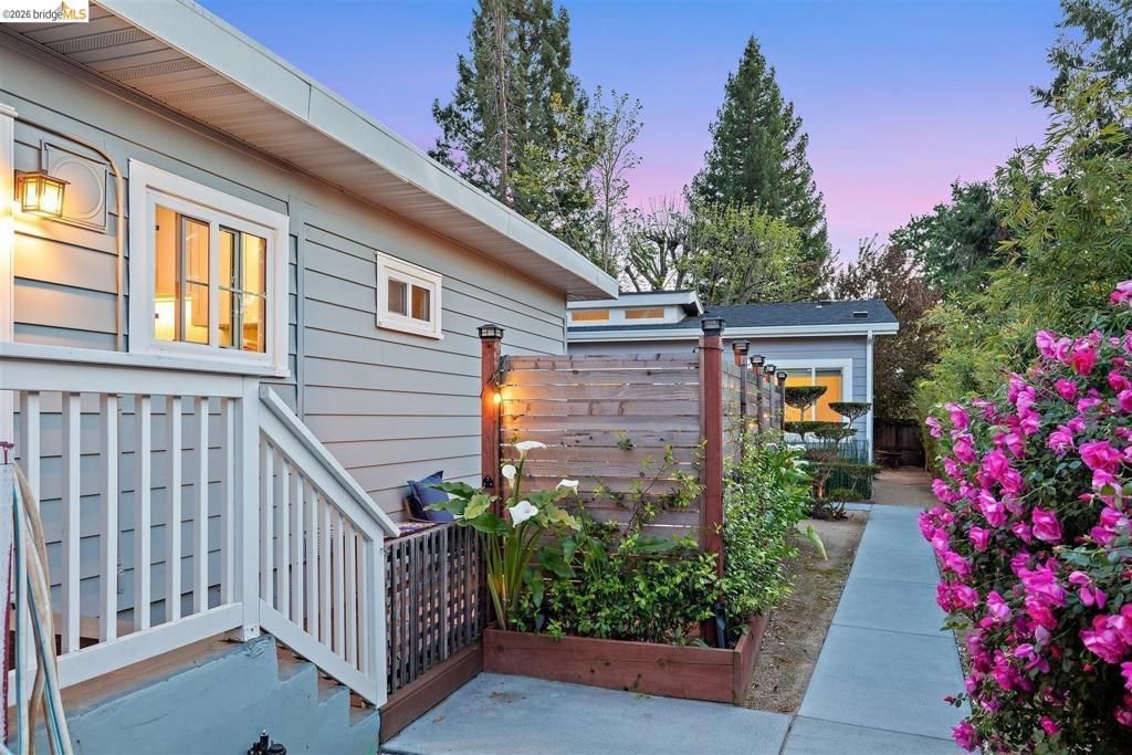 Image 16 of property listing at 319 N San Pedro RD, San Rafael, CA 94903