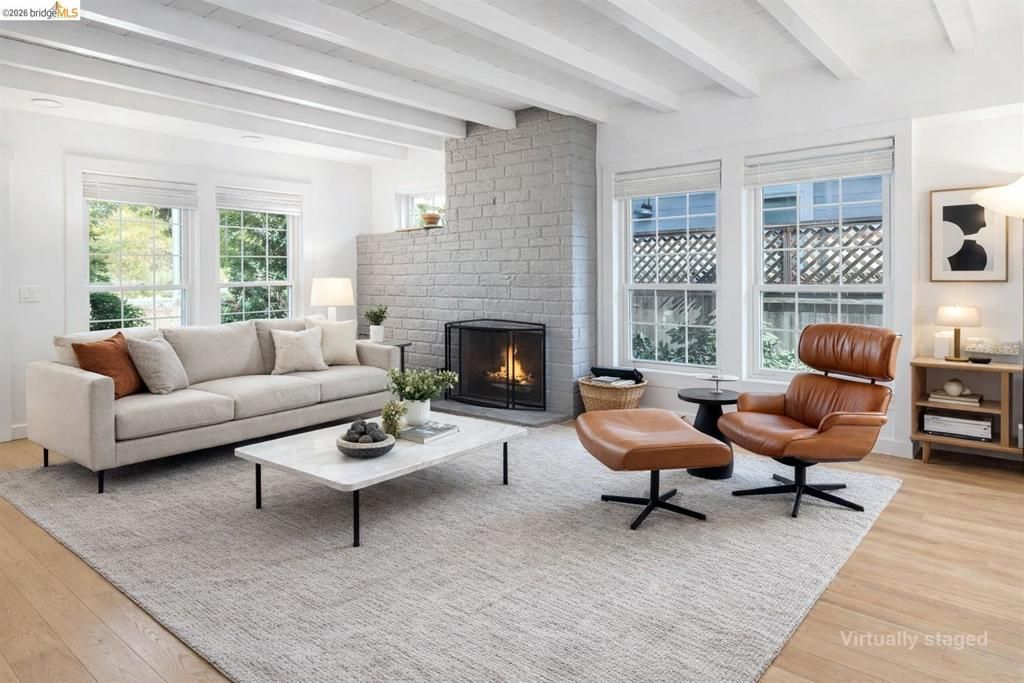 Image 2 of property listing at 319 N San Pedro RD, San Rafael, CA 94903