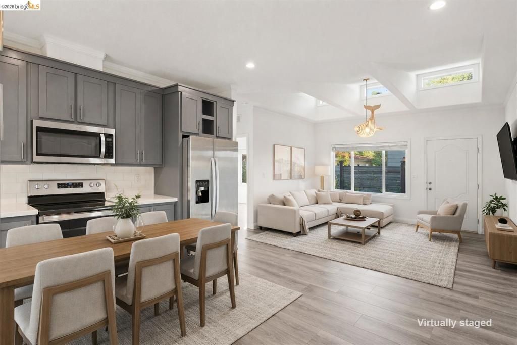 Image 22 of property listing at 319 N San Pedro RD, San Rafael, CA 94903