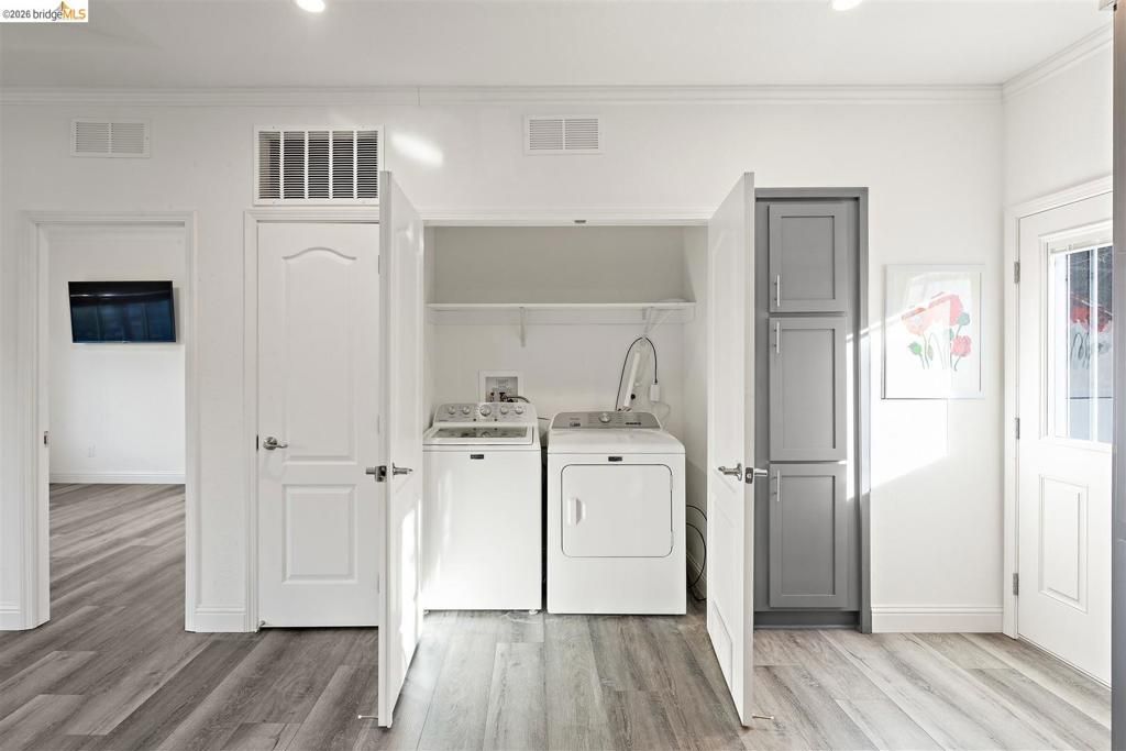 Image 26 of property listing at 319 N San Pedro RD, San Rafael, CA 94903