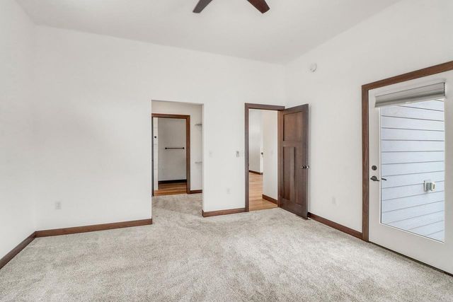 1153 45th Avenue S, Moorhead, MN 56560