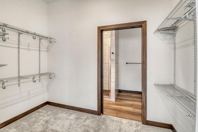 1153 45th Avenue S, Moorhead, MN 56560