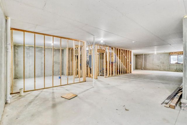 1153 45th Avenue S, Moorhead, MN 56560