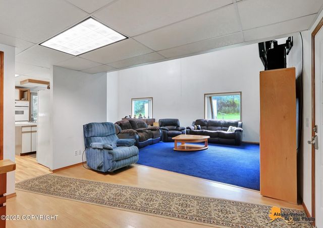19411 Klondike Street, Chugiak, AK 99567