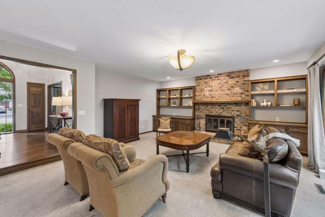 7885 133rd Street W, Apple Valley, MN 55124