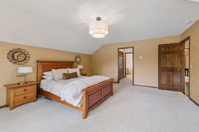 7885 133rd Street W, Apple Valley, MN 55124