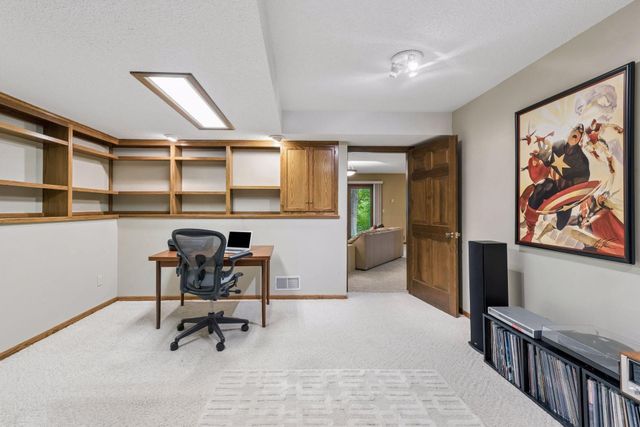7885 133rd Street W, Apple Valley, MN 55124