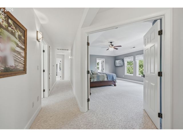 2790 CARRIAGE Way, West Linn, OR 97068