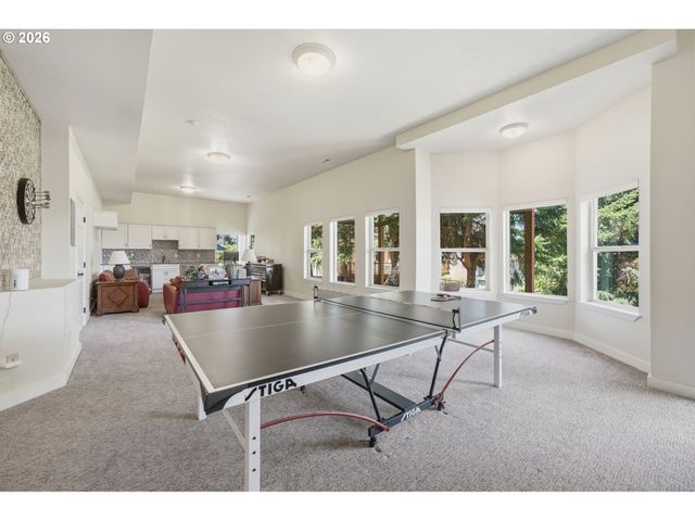 2790 CARRIAGE Way, West Linn, OR 97068