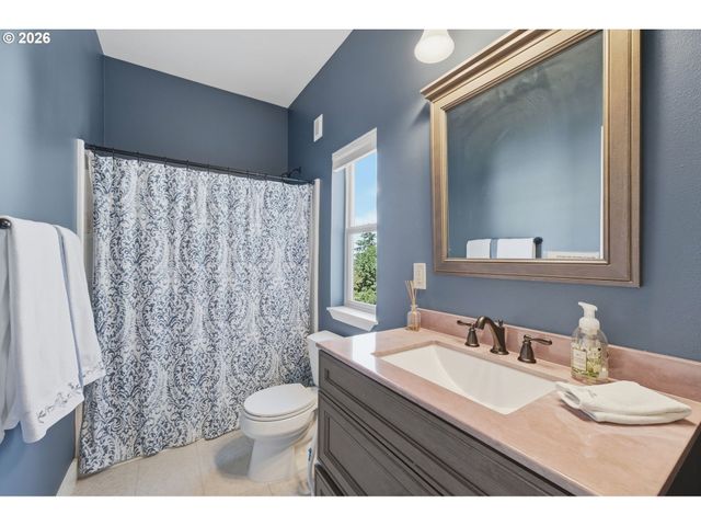2790 CARRIAGE Way, West Linn, OR 97068