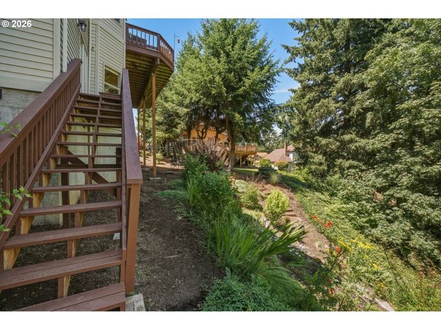 2790 CARRIAGE Way, West Linn, OR 97068