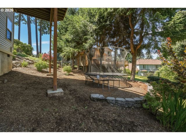 2790 CARRIAGE Way, West Linn, OR 97068