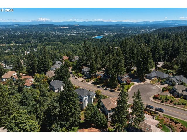 2790 CARRIAGE Way, West Linn, OR 97068