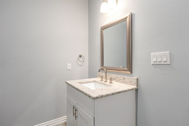 123 Channelview Drive, Trinidad, TX 75163