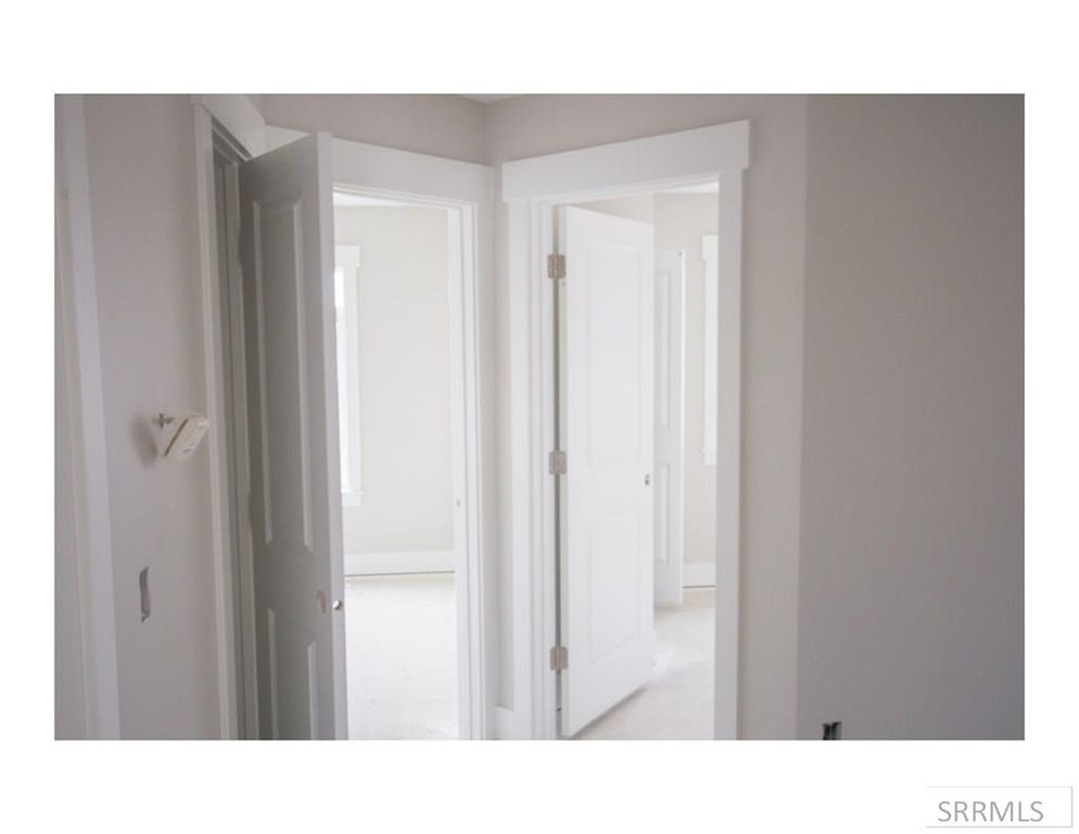 Image 16 of property listing at 2071 S Bellagio Drive, Ammon, ID 83401