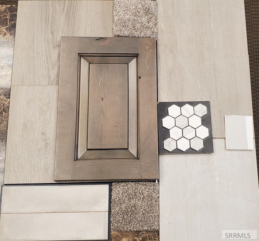 Image 2 of property listing at 2071 S Bellagio Drive, Ammon, ID 83401