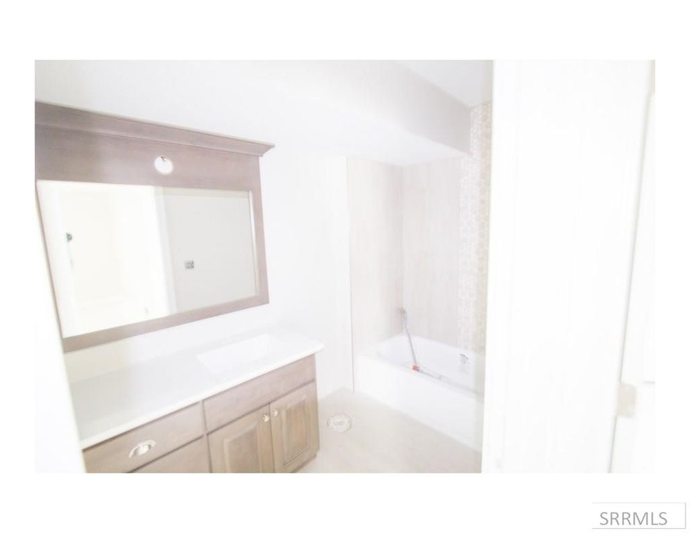 Image 28 of property listing at 2071 S Bellagio Drive, Ammon, ID 83401