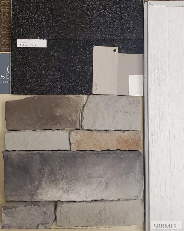 Image 3 of property listing at 2071 S Bellagio Drive, Ammon, ID 83401