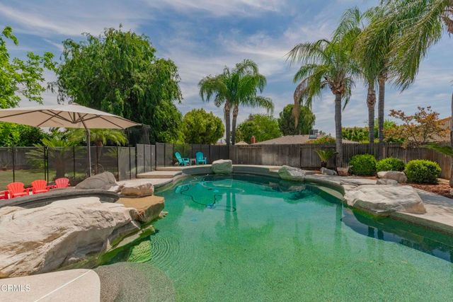 6717 Noah Avenue, Bakersfield, CA 93308