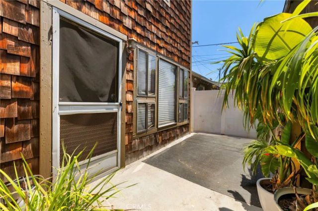 1062 Raymond, Long Beach, CA 90804